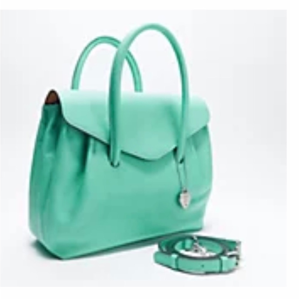 💚Gorgeous Patricia Nash Novelty heart Satchel💚